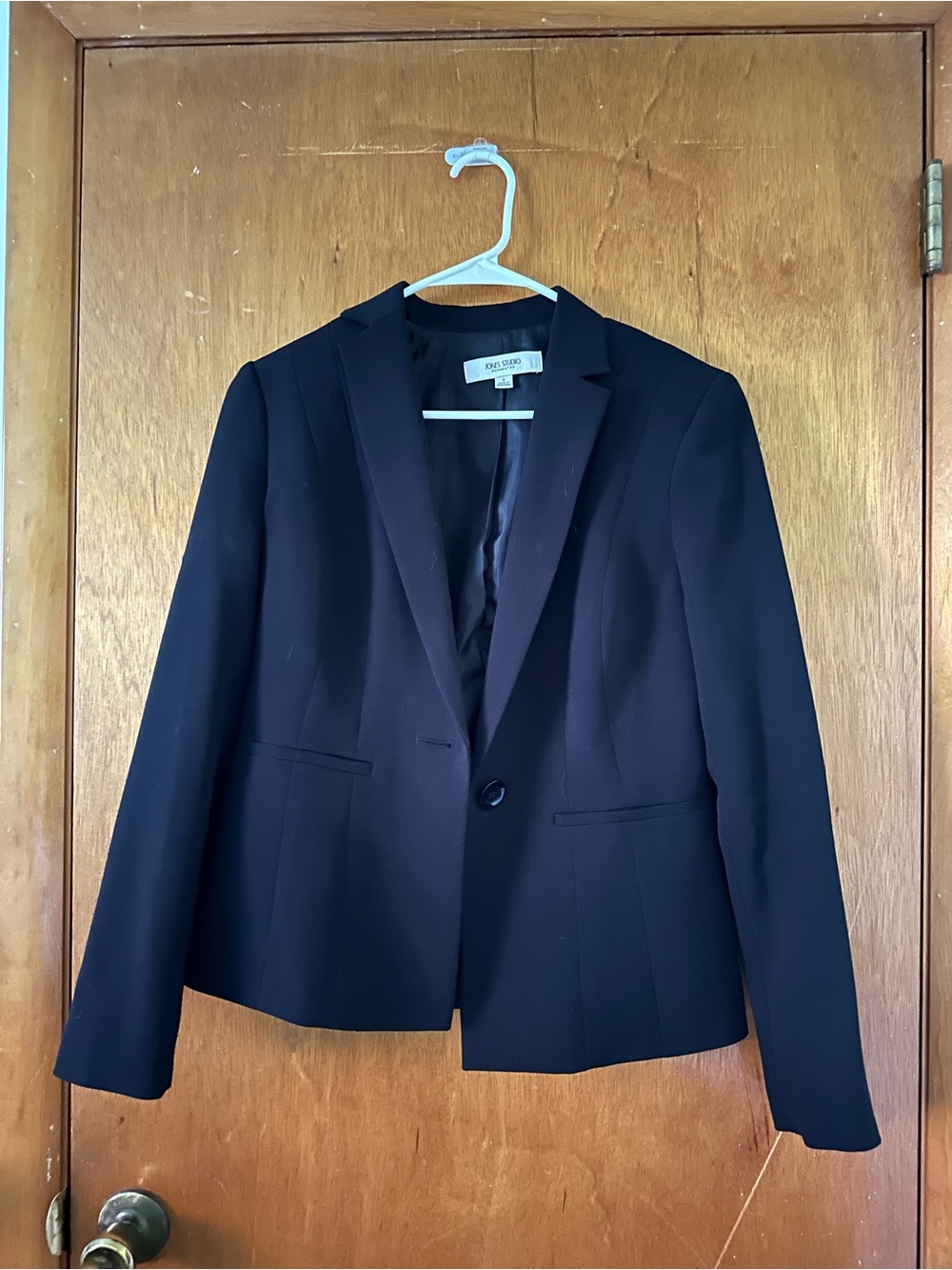 Jones Studio Black Single-Button Blazer